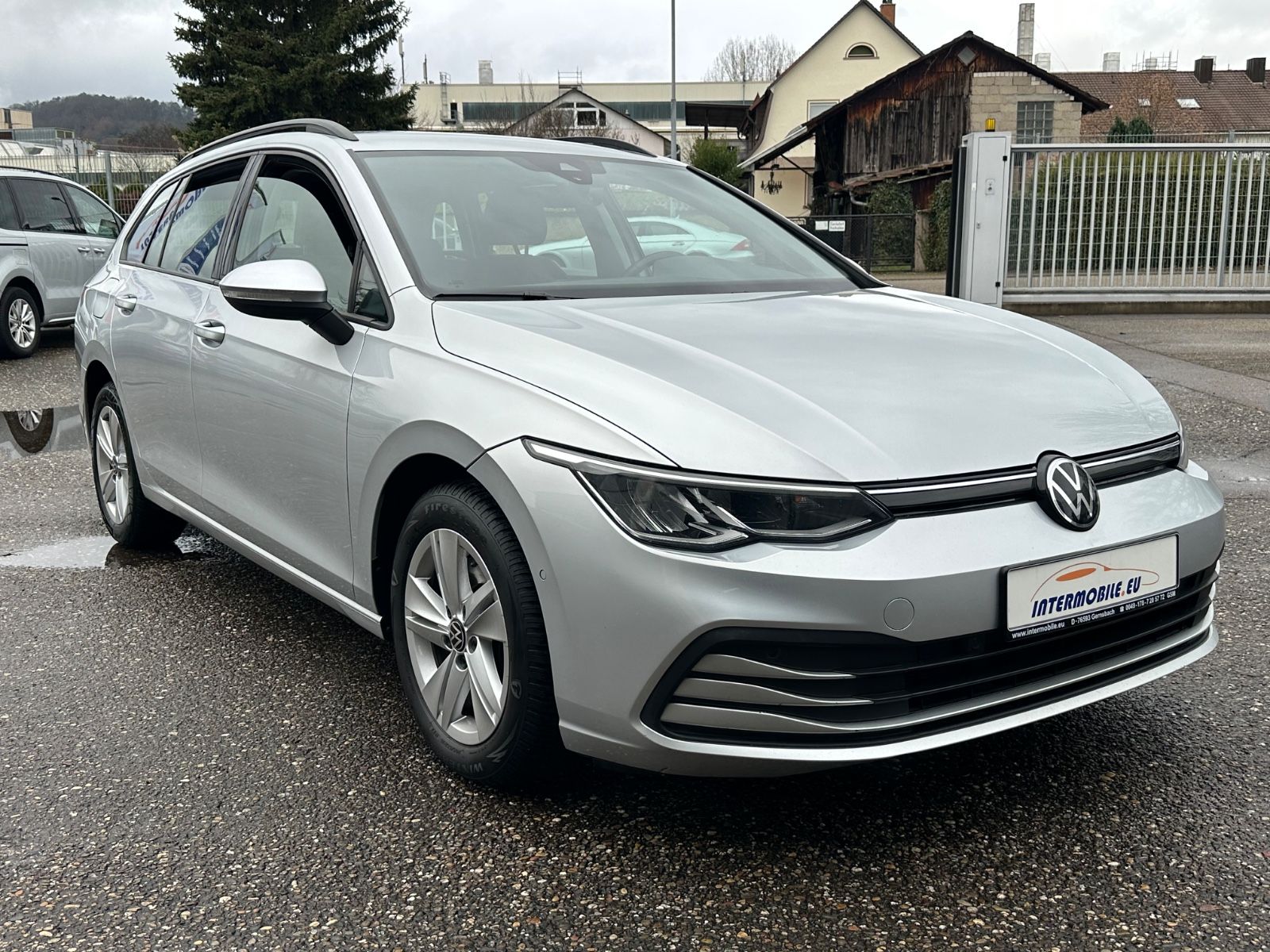 Volkswagen Golf VIII 2.0 TDI Variant Life DSG LED NAVI CAM* imagem 3