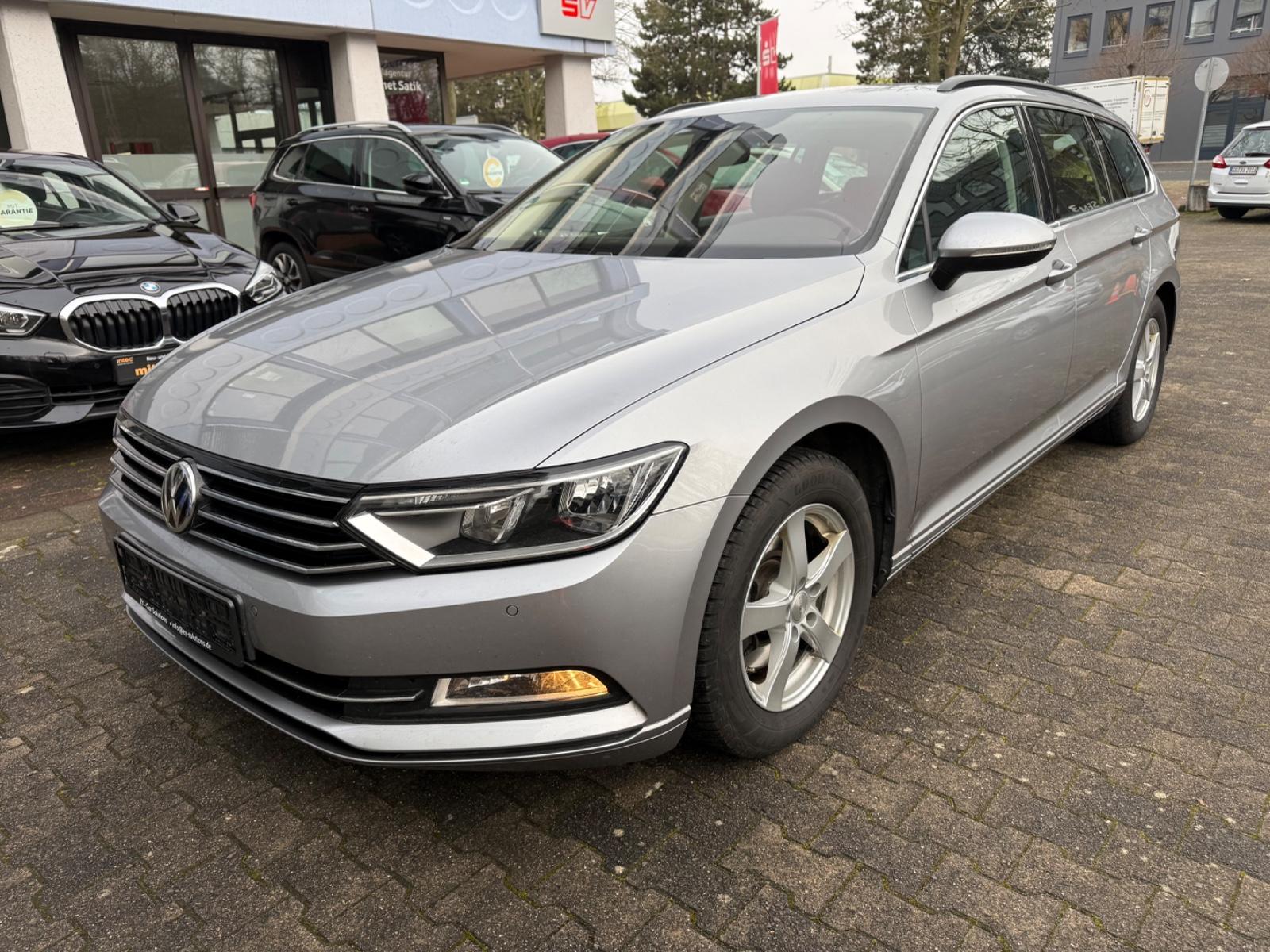 Volkswagen Passat 2.0 TDI DSG Variant *ACC*AHK*NAVI*RFK*