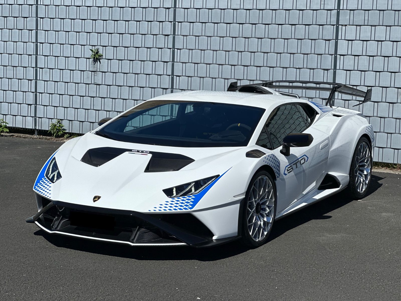 LAMBORGHINI Huracan