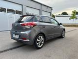 Hyundai i20 | 1.4 | Scheckheft | Sitzheizung - Hyundai i20: Von Privat