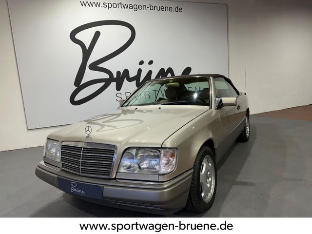 Mercedes-Benz E 320 Cabrio 2.Hd/Leder/SH/Alu16 Zoll/Memory/