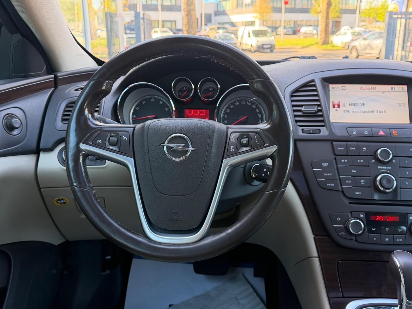 Opel Insignia A Lim. Cosmo 4x4 OPC Line Aut. Leder