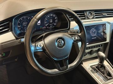 Volkswagen Passat Variant - 12