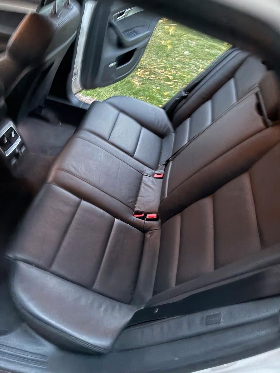 Audi Quattro 2011 — photo 11