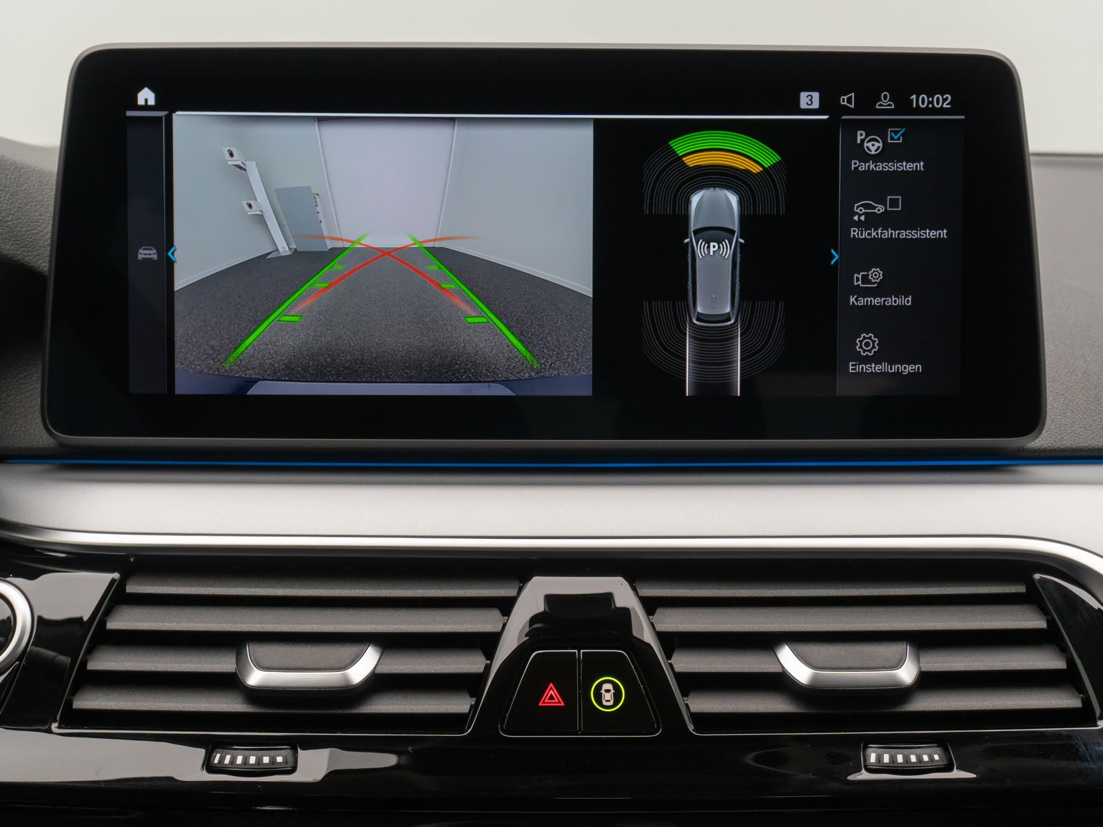 Fahrzeugabbildung BMW 530e Kamer Laser HUD DAB H/K Komfort Alarm Sport