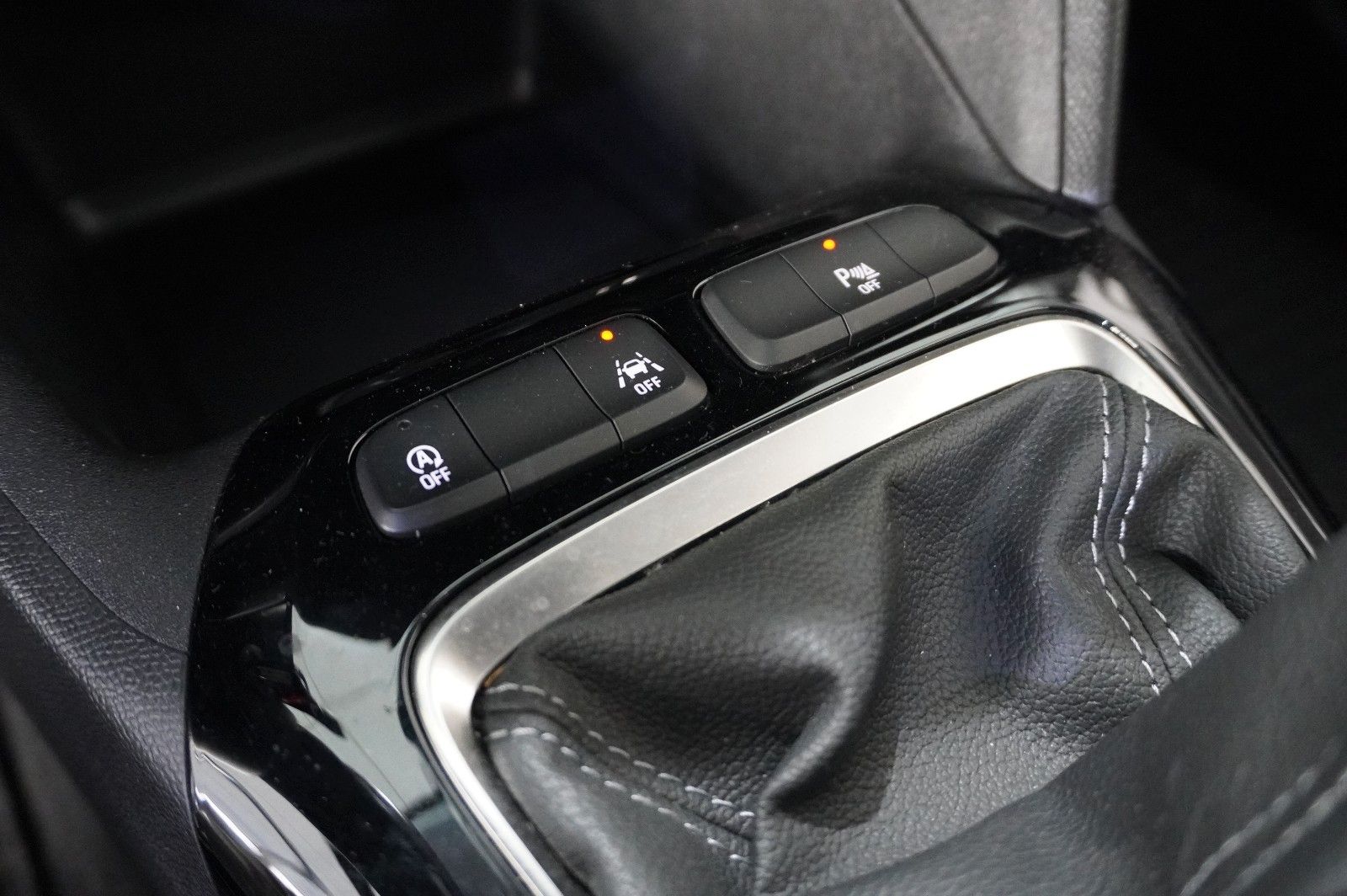Fahrzeugabbildung Opel Corsa F 1.2 ELEGANCE NAVI/LED/KAMERA/SHZ/VIRT.