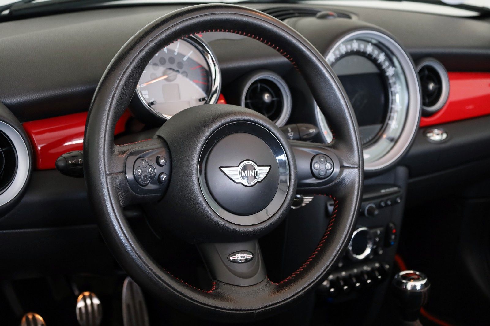 Fahrzeugabbildung MINI John Cooper Works Cabrio Chili,Wired,Leder,Navi