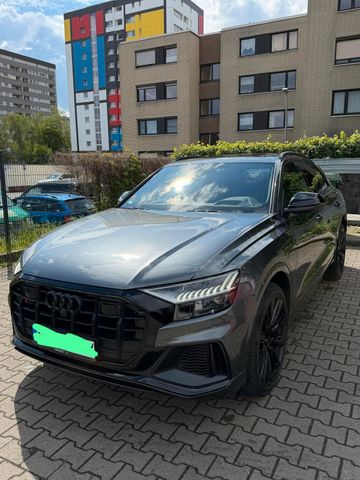 AUDI SQ8 TFSI quattro tiptronic competit. pl. com...
