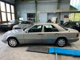 Mercedes-Benz E 220 org. 51.000km! Jahreswagen Zustand - gebrauchte Mercedes-Benz E 220 aus dem Jahr 1994