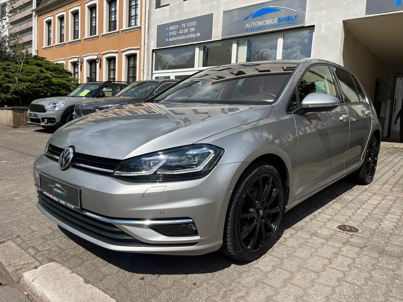Volkswagen Golf VII Lim. Highline 2.0 TDI Aut. LED, Navi
