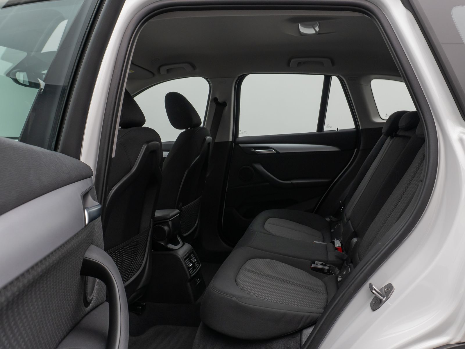 Fahrzeugabbildung BMW X1 xD25e Parkassist DAB AHK Geschwindigkeitsreg