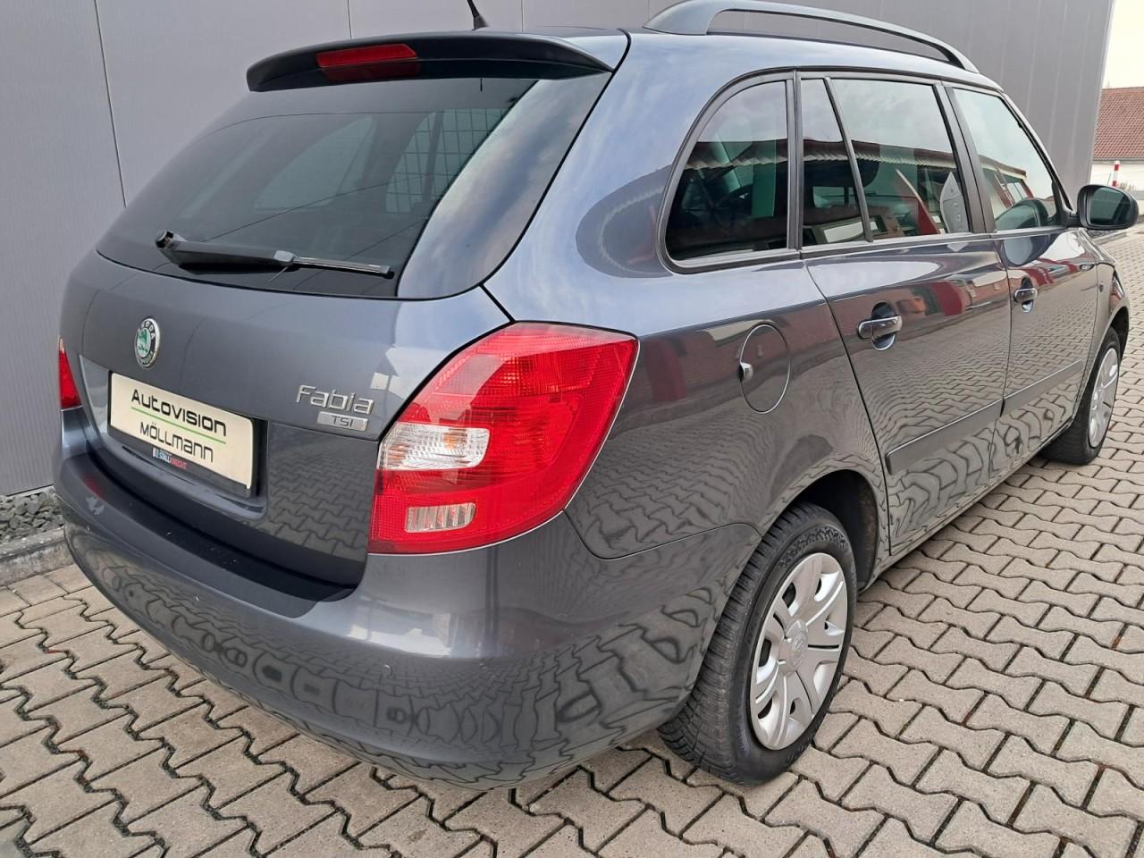 Skoda Fabia 2010 — photo 7