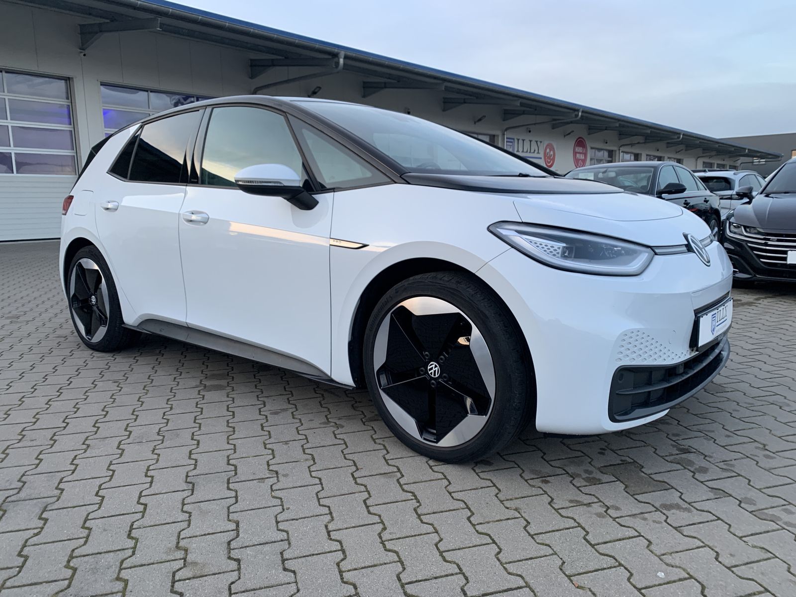 Fahrzeugabbildung Volkswagen ID.3 Pro Performance 150 kW Business*Wärmepumpe*