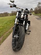Harley-Davidson Breakout 117 (FXSB) - Harley-Davidson Breakout 117