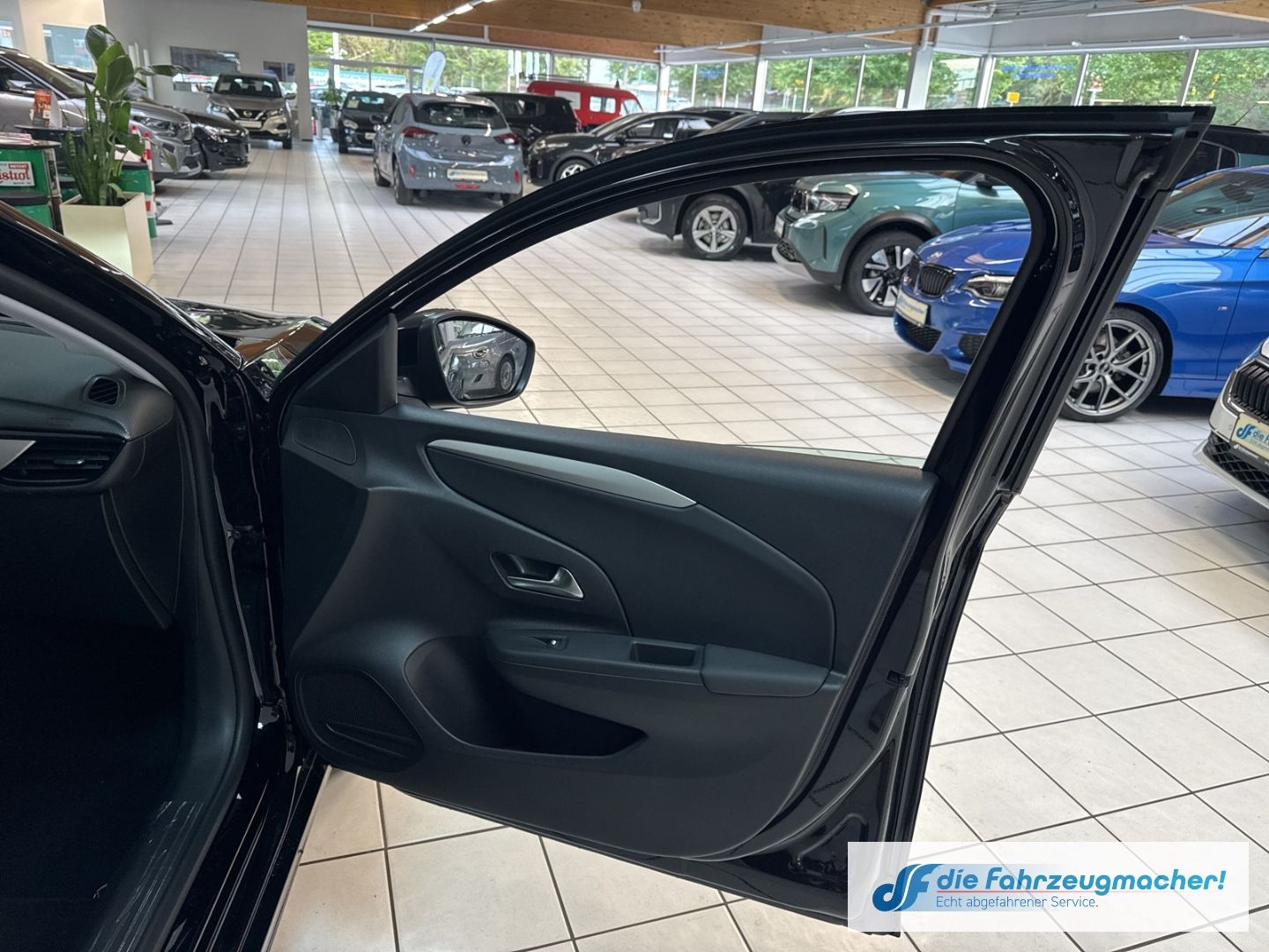 Fahrzeugabbildung Opel Corsa-e *Alu, Wärmepumpe, SHZ*Edition Apple CarP