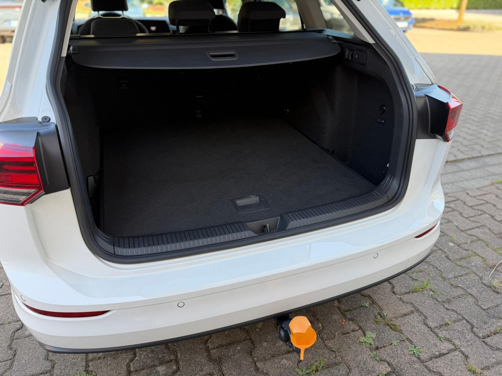 Volkswagen Golf VIII Variant 1.5 TSI Life *AHK*Navi*PDC*SHZ, миниатюра 21