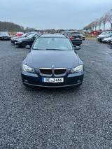 BMW e91 320i - BMW 320 aus 2007: Kombi, 320i