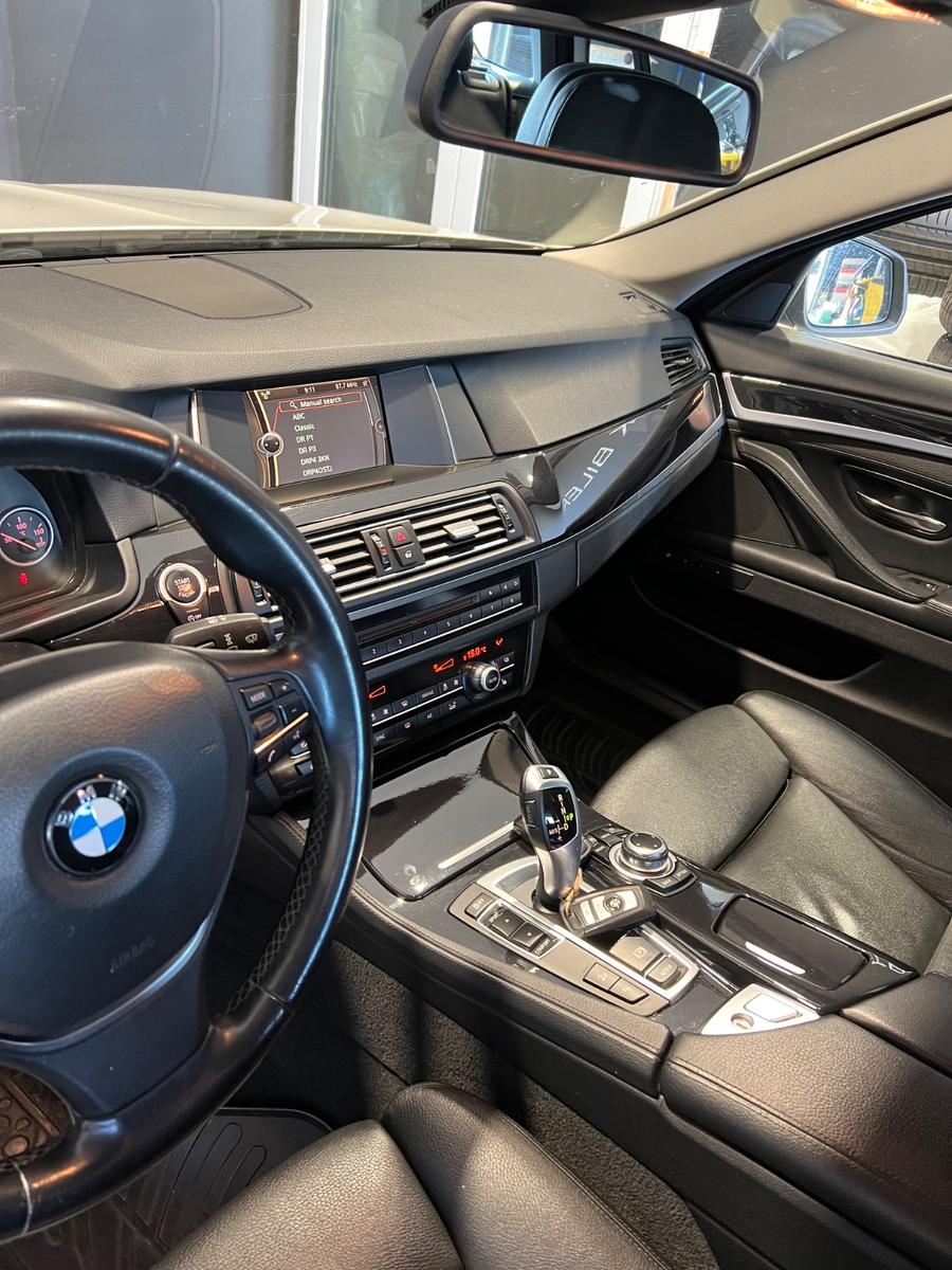 BMW 520 2014 — photo 8