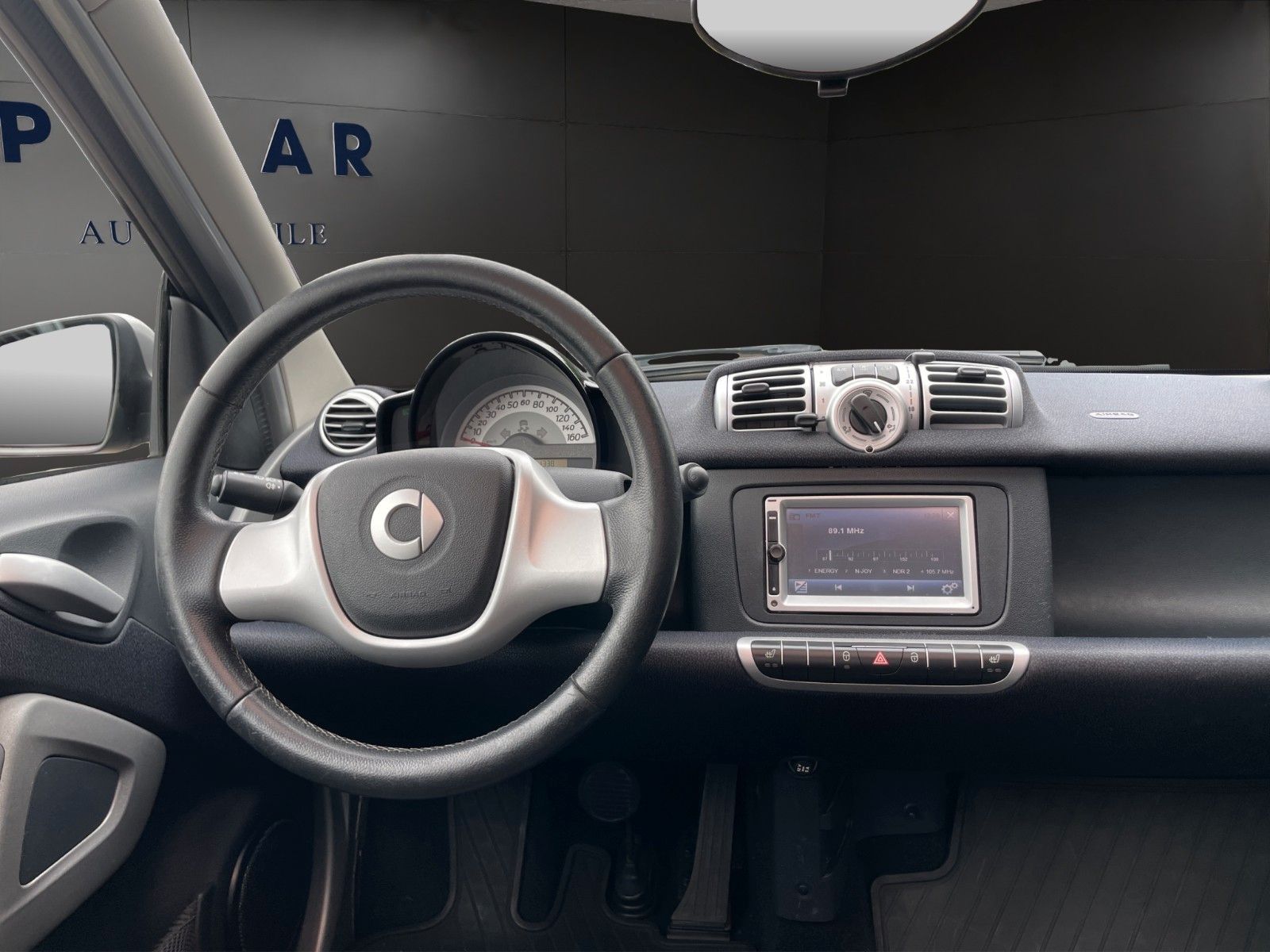 Fahrzeugabbildung Smart ForTwo Micro Hybrid*Pano*Alwetter*Elektr.Fenster