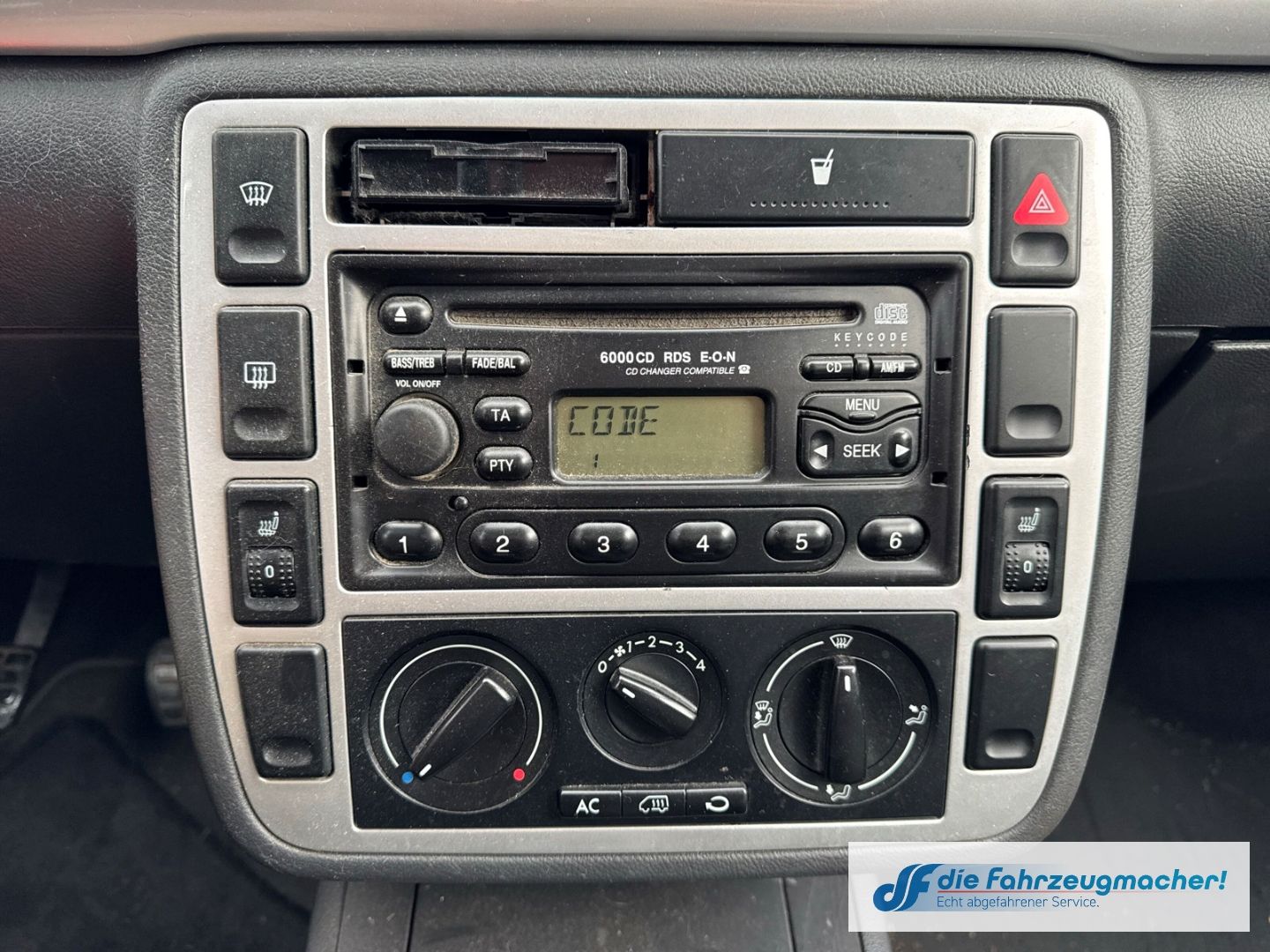 Fahrzeugabbildung Ford Galaxy Trend AHK Klima Beheizb. Frontsch *EXPORT