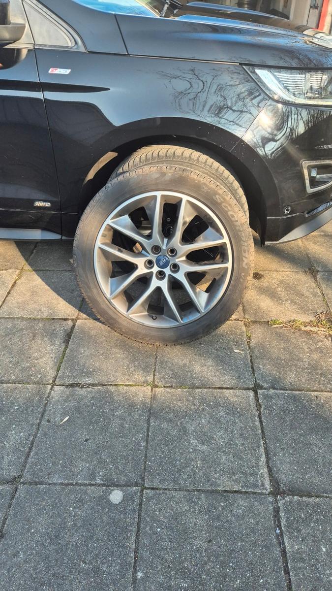 Ford Edge 2,0 l TDCi Bi-Turbo 4x4 ST-Line 