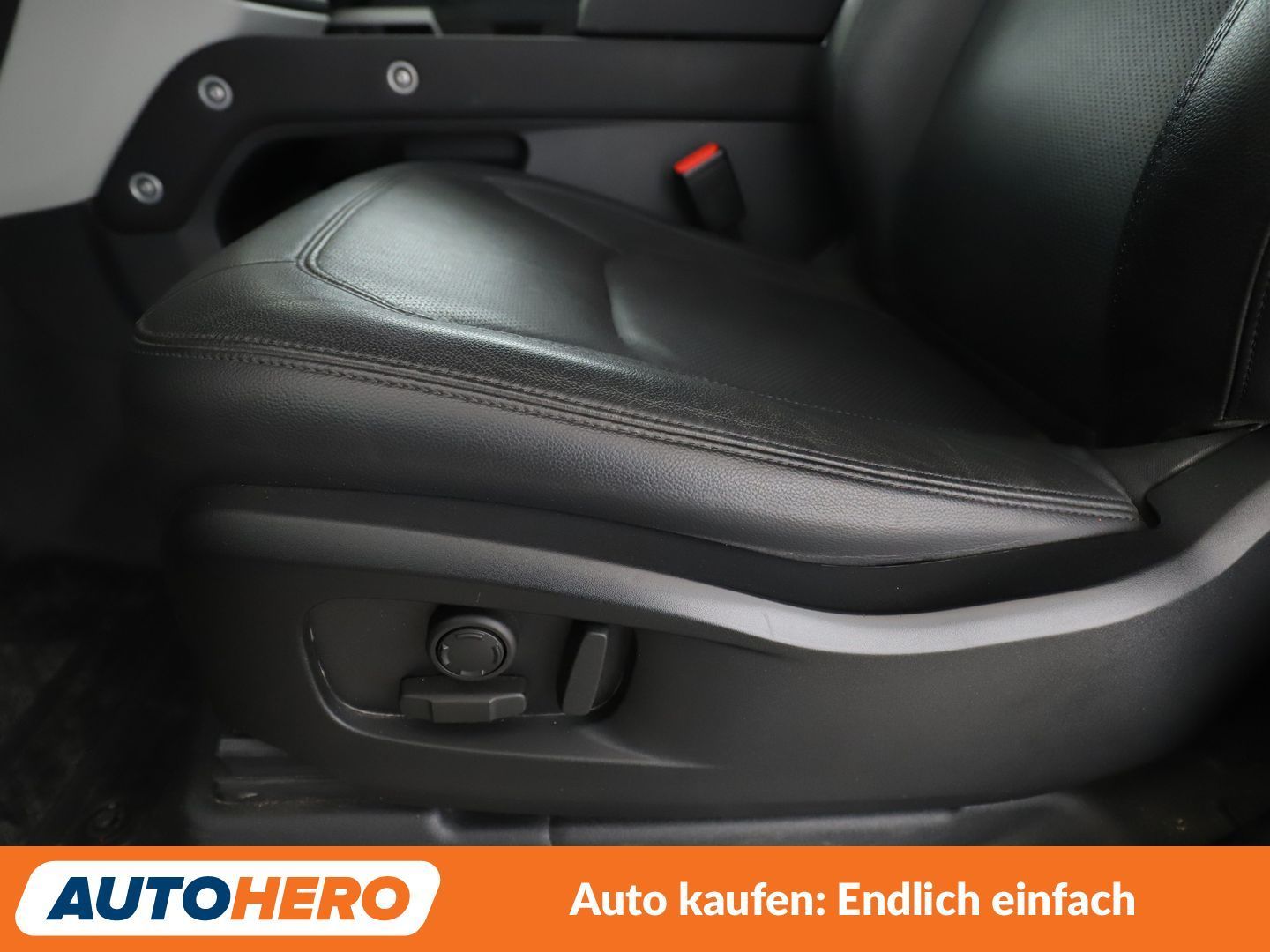 Land Rover Defender D200 90 SE Aut.*NAVI*LED*MERIDIAN*SHZ* foto 24