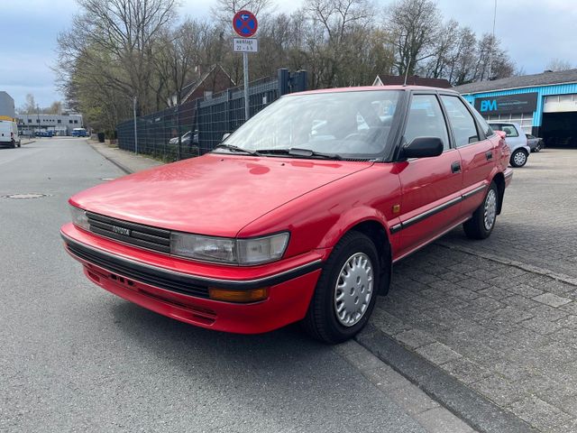 Toyota Corolla 1,6 Liftback 1 Hand