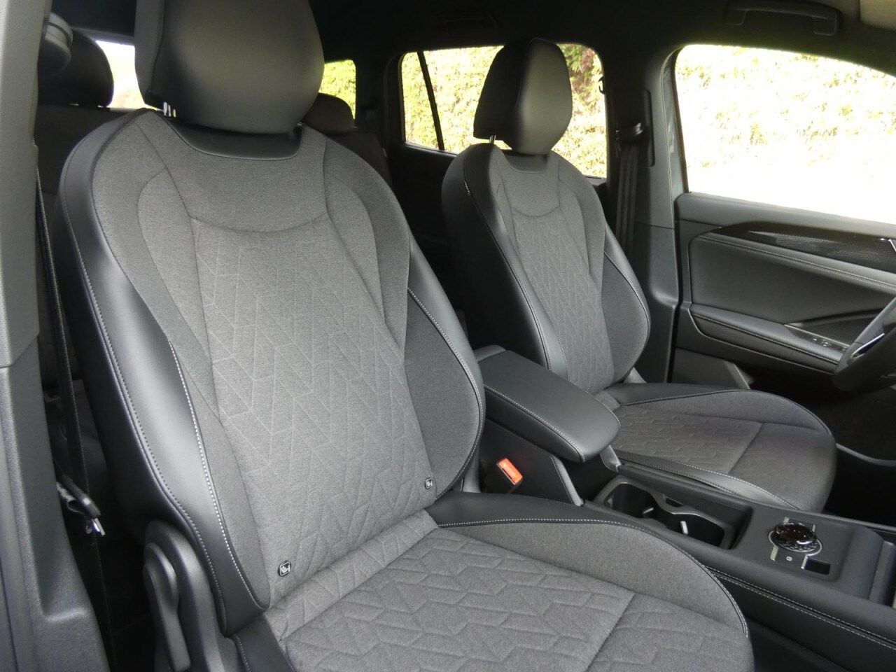 Volkswagen Tayron Life Tayron 2.0 TDI DSG Life LED Navi AHK foto 4