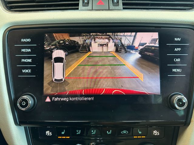 MYAUTOCENTER – Gebraucht- und Jahreswagen mit Werkstattservice in Pfaffenhofen Skoda Octavia *SUBWOOFER*LED*AHK*ACC*CARPLAY*CAM*NAV*