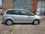 Ford C-Max 1,6 Ambiente - Ford C-Max Ambiente mit Benzin-Antrieb
