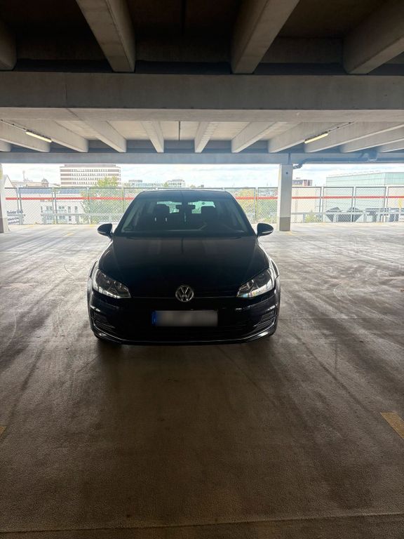 Image of Volkswagen Golf