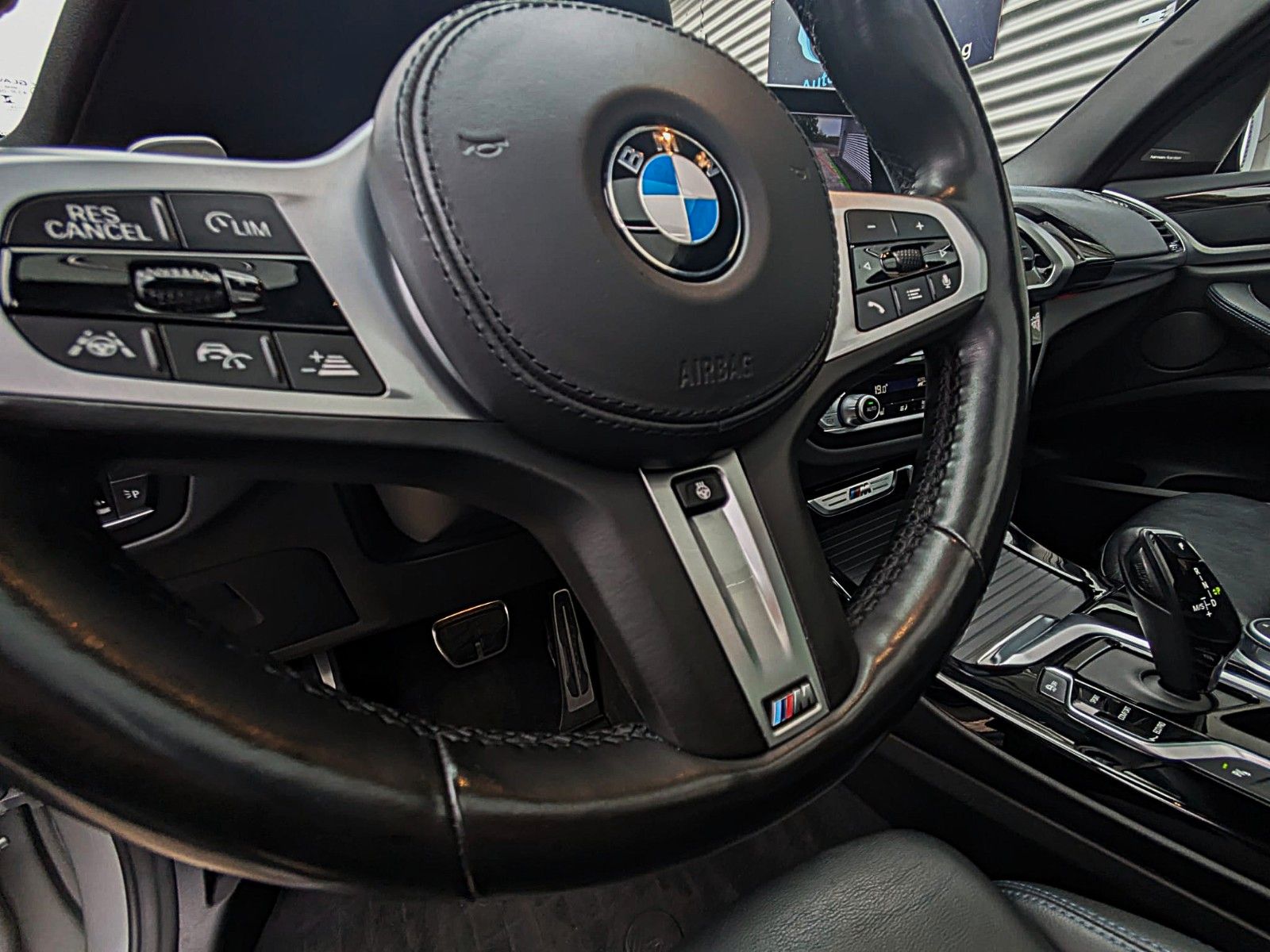 Fahrzeugabbildung BMW X3 M40d SAG*LEDER*PANO*H/K SOUND*ACC*CAM*20"VOLL