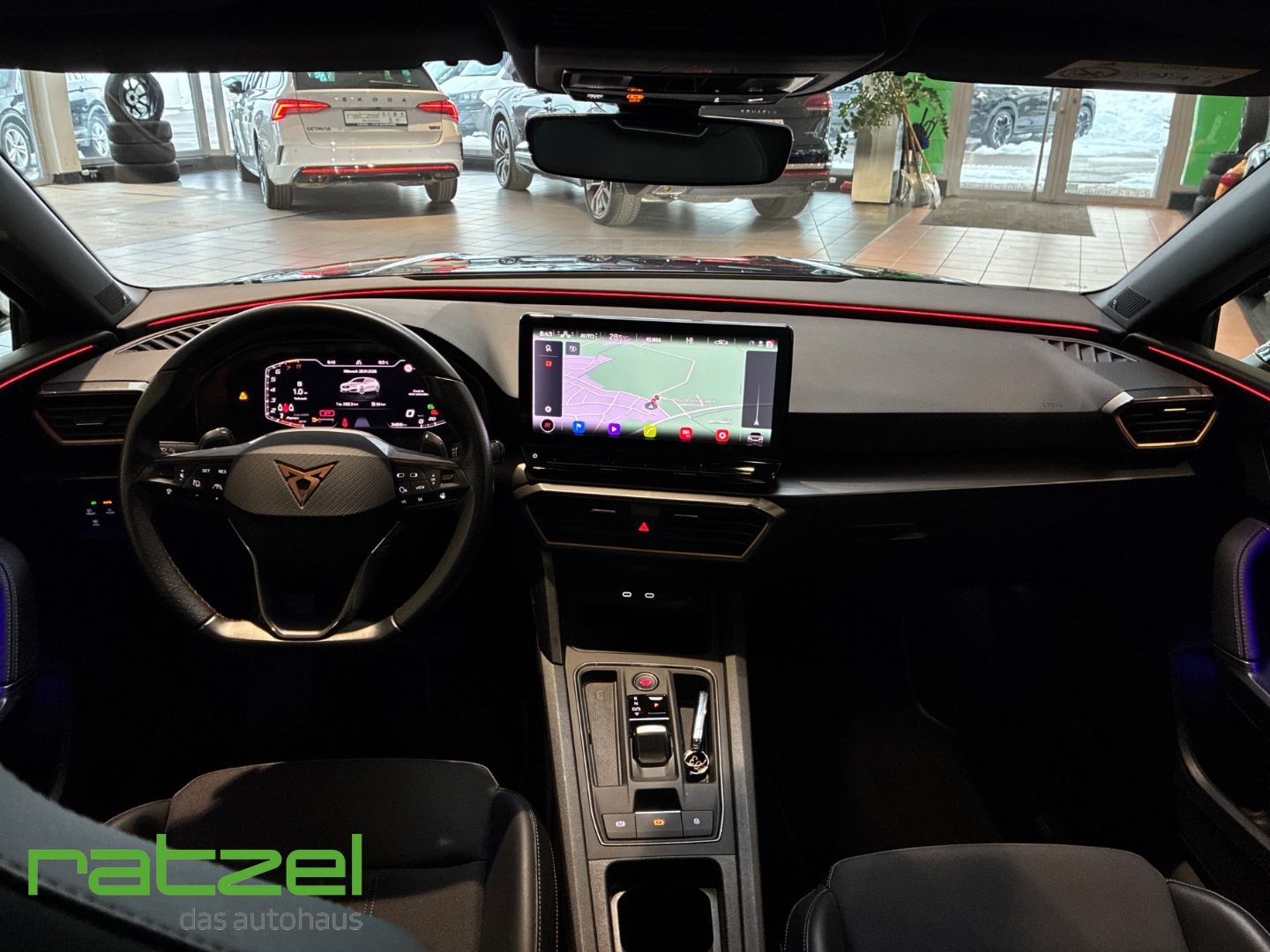 Fahrzeugabbildung CUPRA Leon Cupra 1.5 eTSI Navi Kamera Matrix LED panod