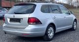 Volkswagen Golf VI 1.6 TDI Variant NAVI*ZR-NEU*AHK*S-Heft - Volkswagen Golf aus 2011: TDI