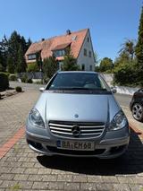 Mercedes-Benz A 150 ELEGANCE BlueEFFICIENCY Elegance - Mercedes-Benz A 150: Elegance