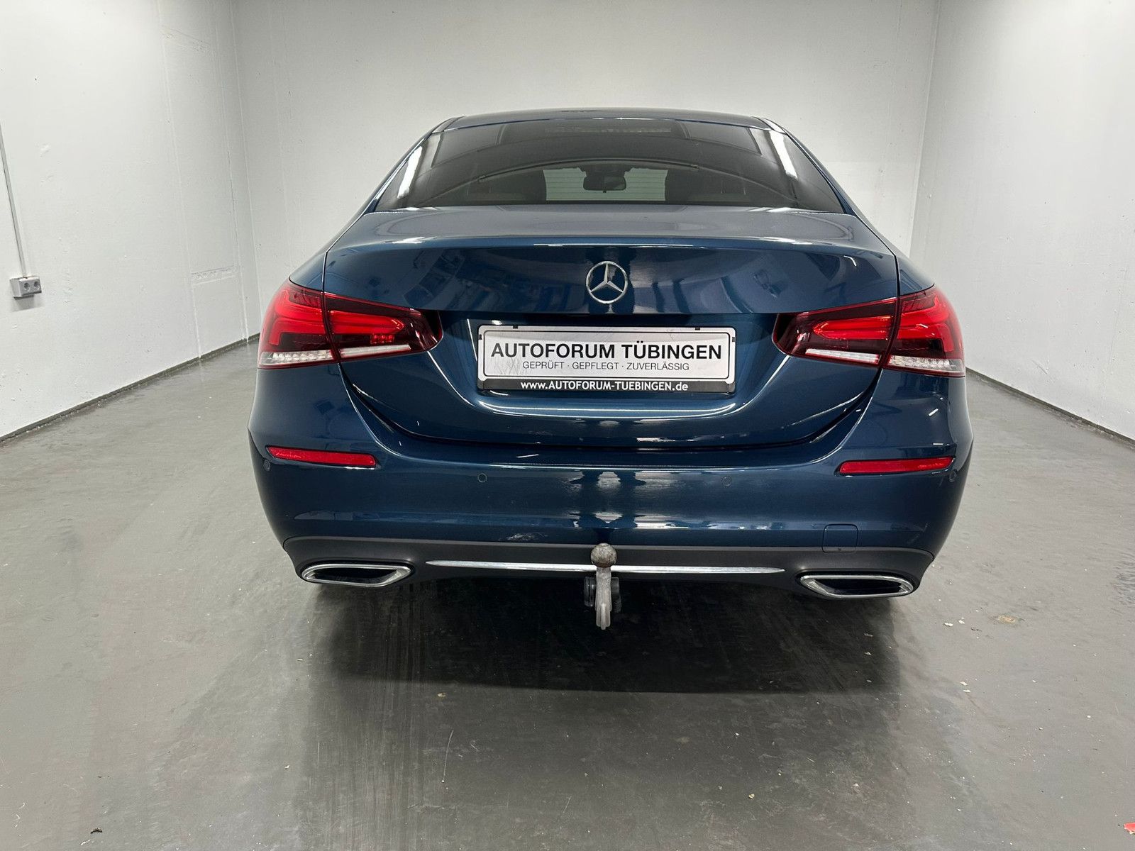 Fahrzeugabbildung Mercedes-Benz A 180 d Limousine *Progressive*NAVI*AHK*LEDER*