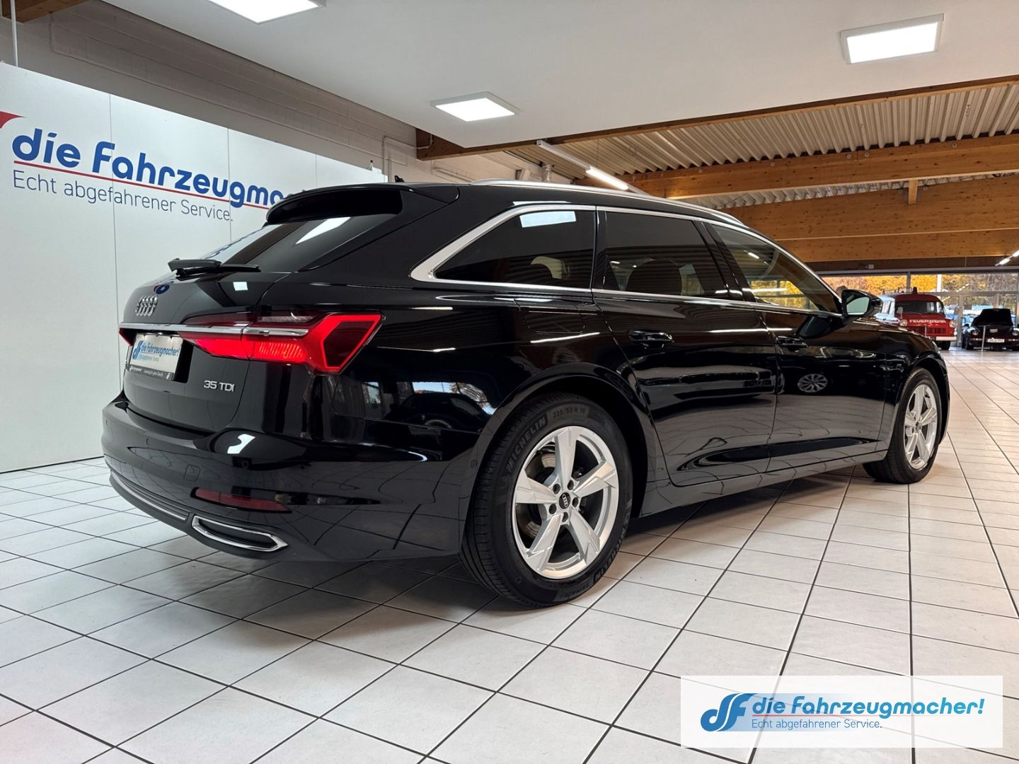 Fahrzeugabbildung Audi A6 Avant 35 TDI sport Navi LED ACC El. Heckklapp