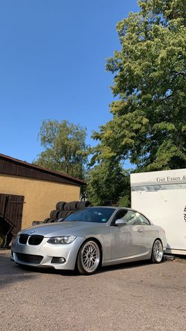 BMW E93 330i CABRIO M-PAKET LEDER 272PS Re...