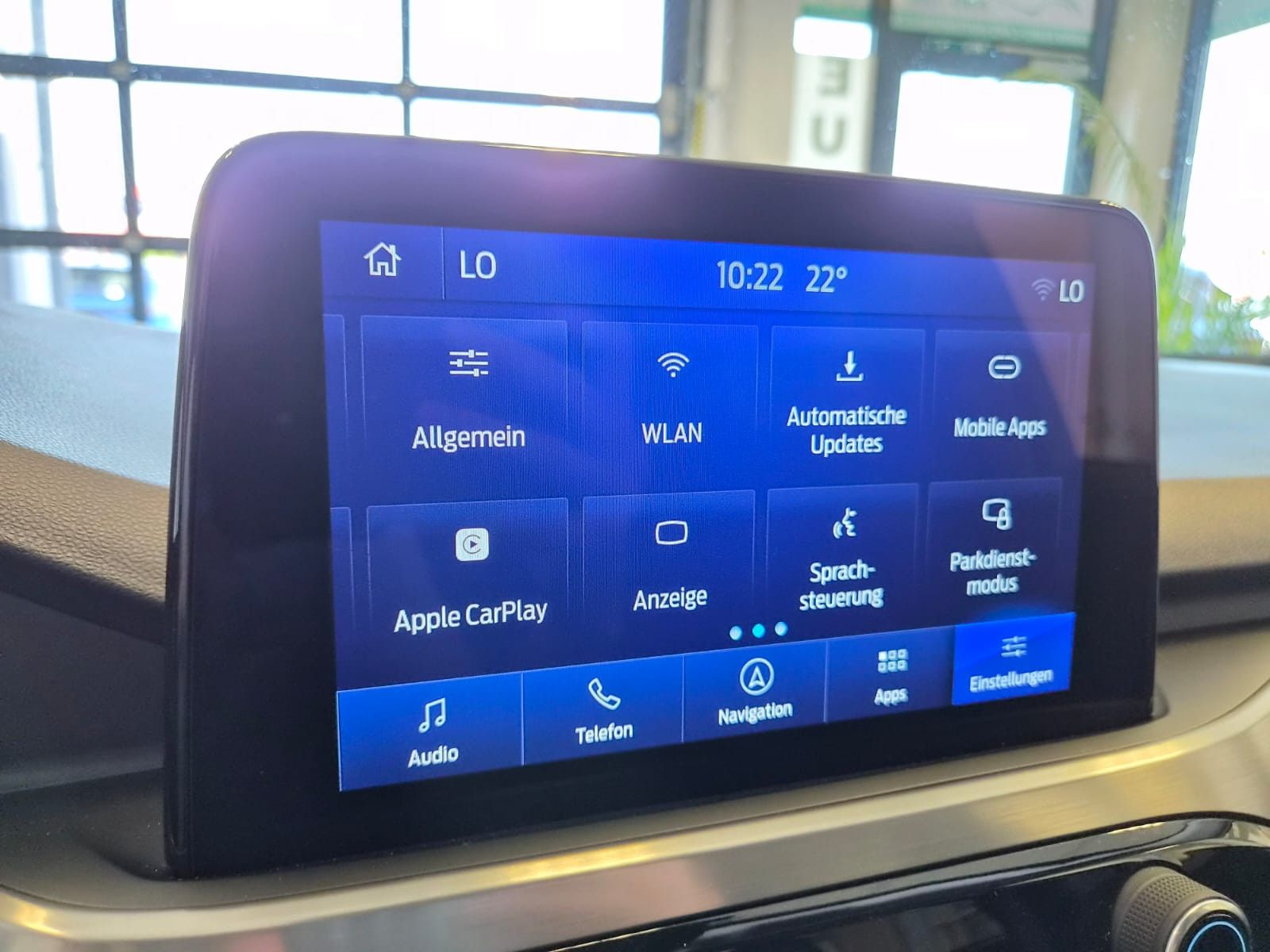 Fahrzeugabbildung Ford Kuga Titanium X / AUTOMATIK / GARANTIE / LED