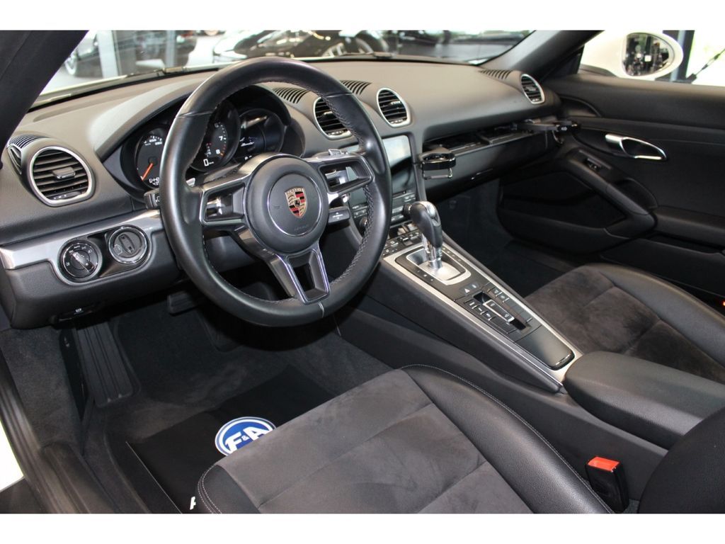 Fahrzeugabbildung Porsche Boxster R.Kamera+Klangpaket+19"S LM+Alcantara