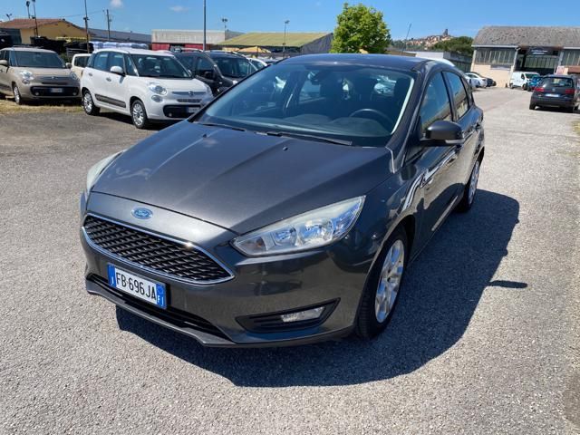 Ford Focus - 1