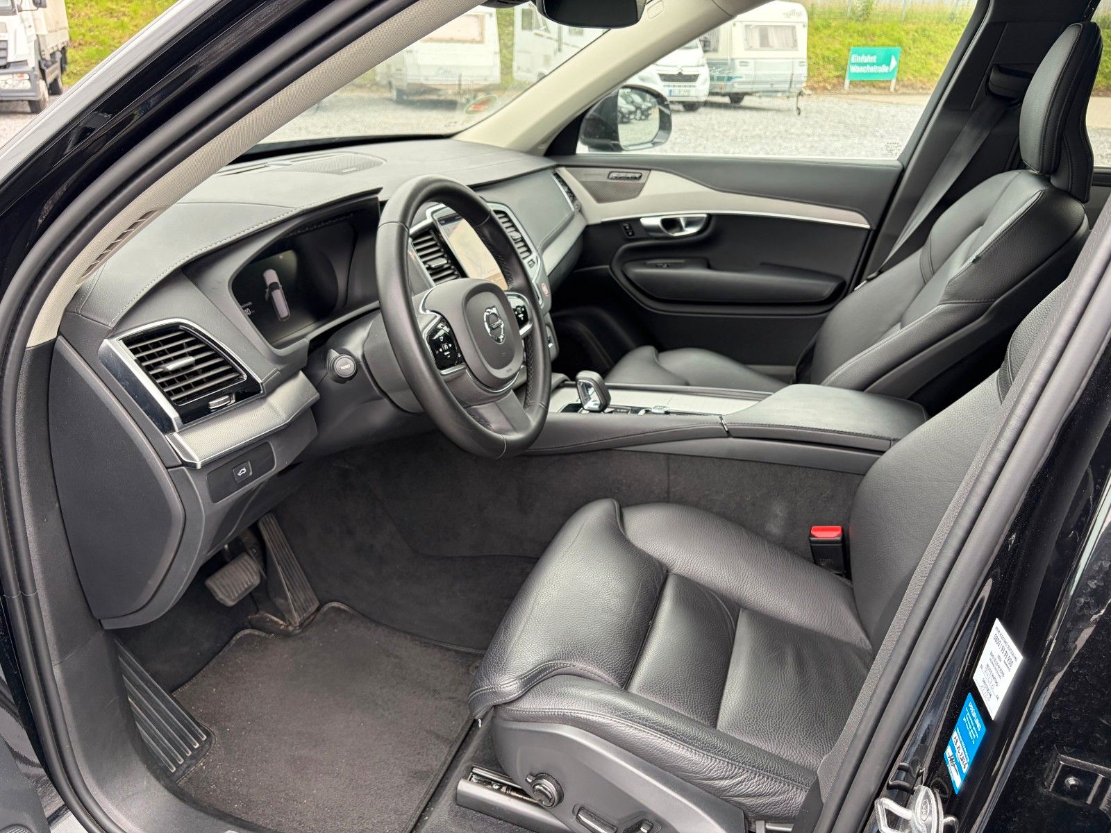 Fahrzeugabbildung Volvo XC 90 Plus Bright AWD