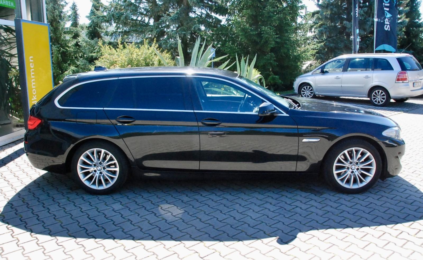 BMW 520 2012 — photo 22