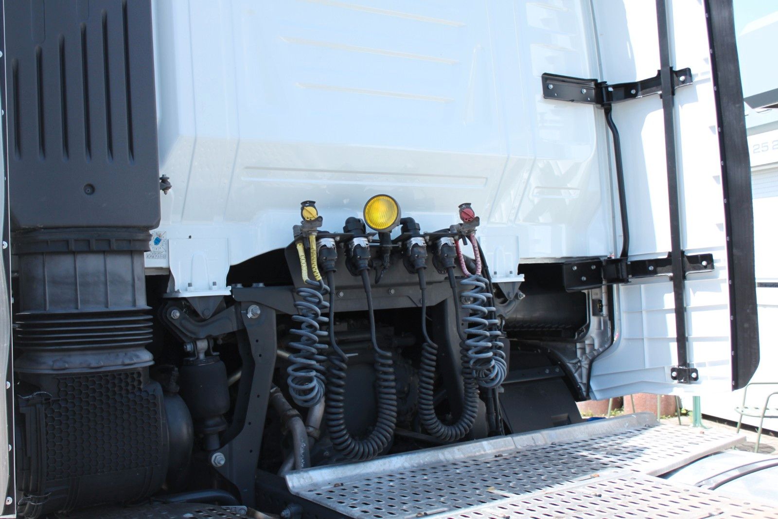 Fahrzeugabbildung Iveco S-Way AS440S48T/P mit Kipphydraulik
