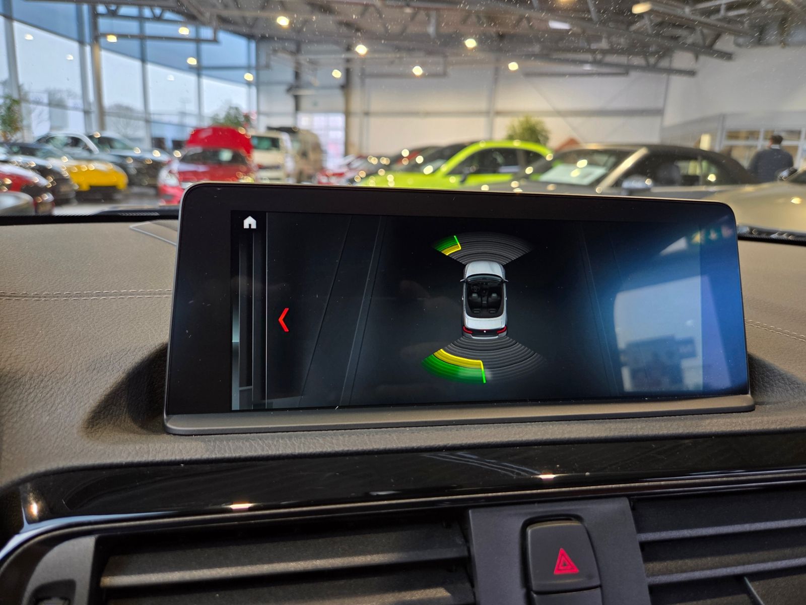 Fahrzeugabbildung BMW 220d Cabrio Sport Line H/K LED NAV SHZ PDC 17"