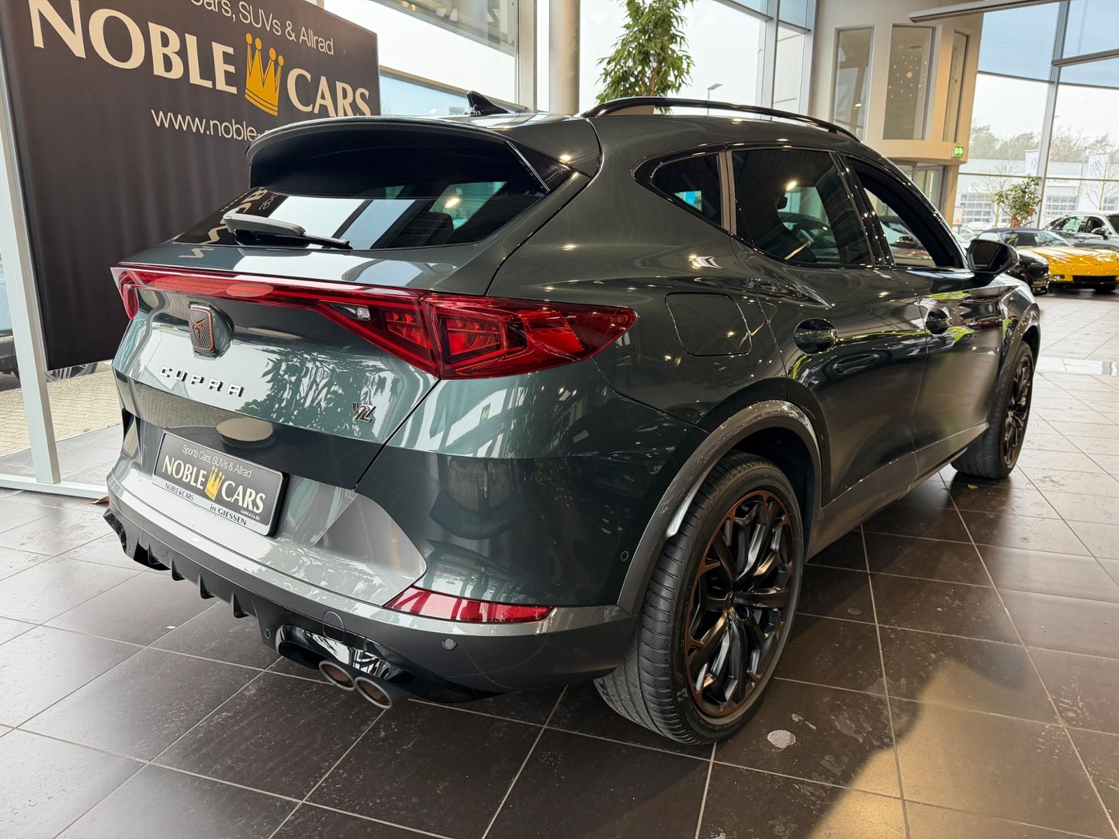 Fahrzeugabbildung CUPRA Formentor VZ 4Drive PANO BEATS LED