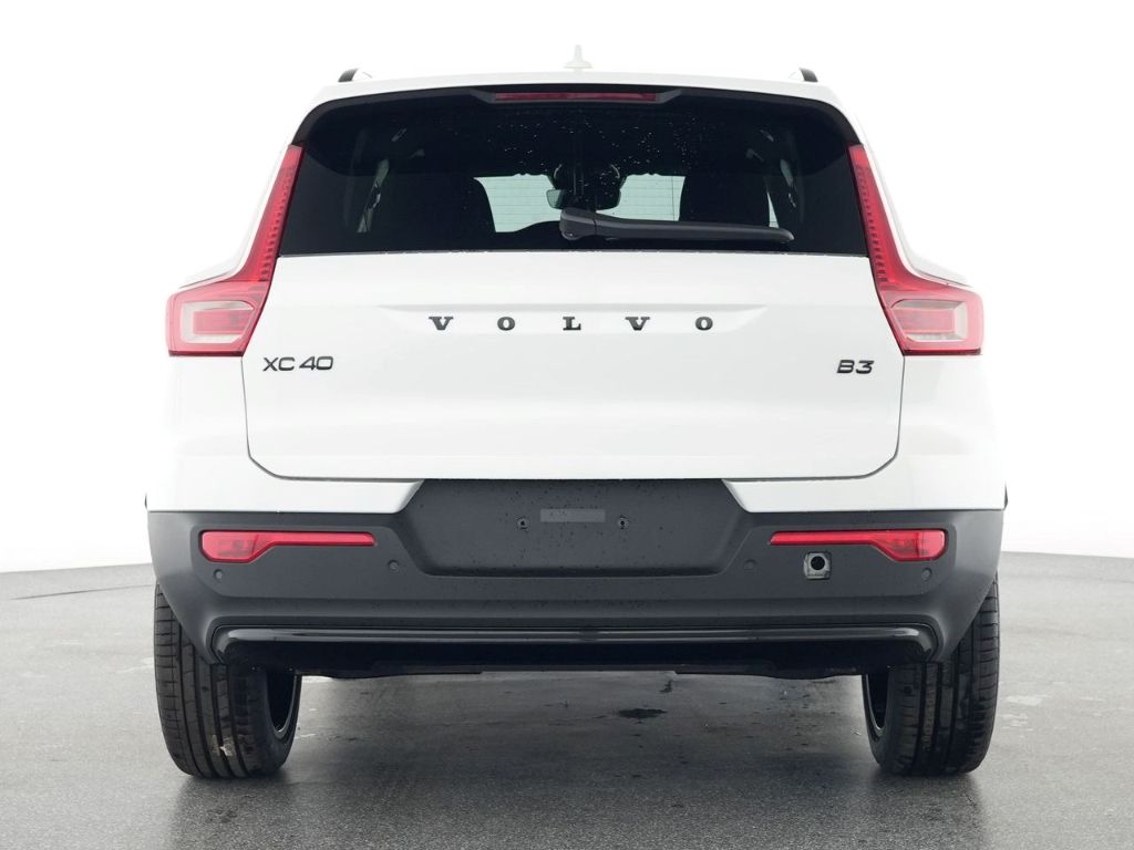 Volvo XC40 Plus Black Edition 2WD Digitales Cockpit Me imagem 3