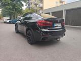 BMW X6 M50 M50d - - schwarze BMW X6 M50