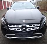 Mercedes-Benz GLA 180 GLA -Klasse GLA 180 - Mercedes-Benz GLA 180 in Düsseldorf