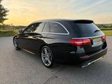 Mercedes-Benz E220 d T AMG Line Widescreen Burmester Distronic - Mercedes-Benz E 220: Widescreen